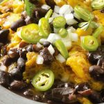 huevos-tirados-con-frijol