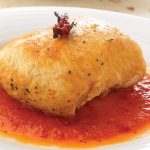 Paquetes de pollo rellenos de flor de jamaica