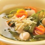 sopa de verduras con alubias