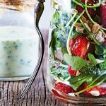ensalada-de-fresas-con-arugula