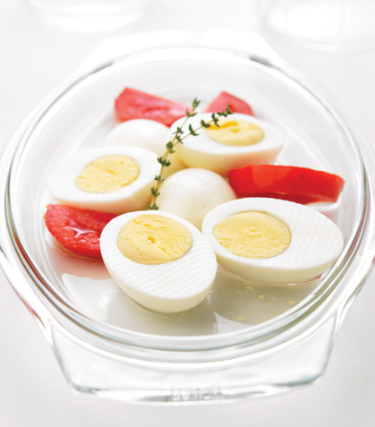 Huevos con vinagre aromático