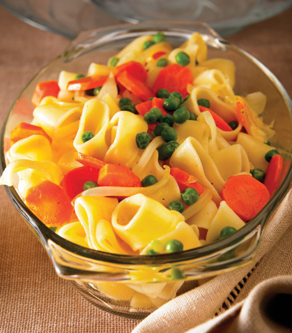 Pasta con chícharos y zanahorias
