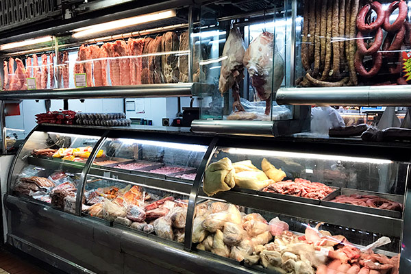Comprar carnes y lácteos