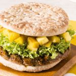 Minihamburguesas integrales con piña
