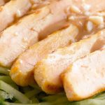 Pollo asado con cacahuate