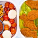 nuggets de pollo y ensalada