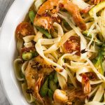 Tallarines con chile de árbol y camarones