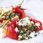 Ensalada de quinoa con jitomates rostizados