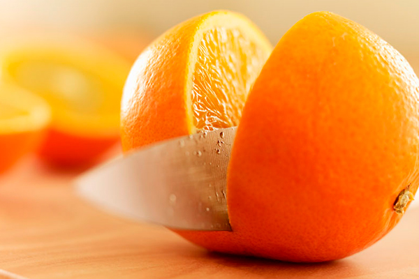 Como exprimir naranja sin exprimidor fácilmente