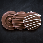 Galleta rellena de chocolate para Navidad