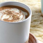 Atole de chocolate con cardamomo