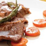 Bistec con zanahorias al jerez