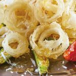 aros de cebolla y calabazas