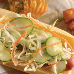 Delicioso hot dog con tocino
