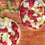 Pizza de frambuesa con queso brie ¡dulce y exquisita!