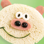 Sándwich de jamón en forma de cerdito