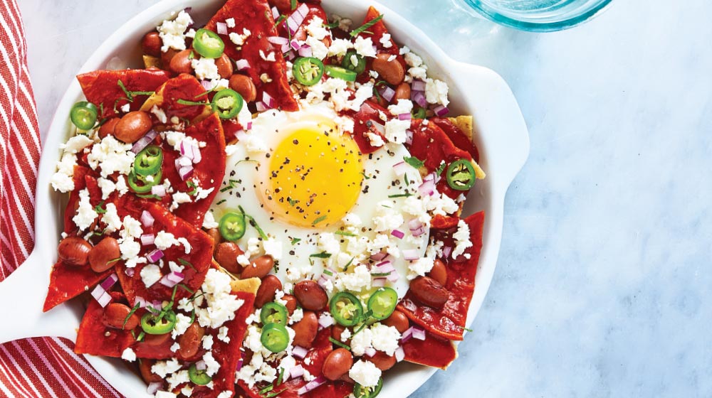 chilaquiles con salsa de guajillo