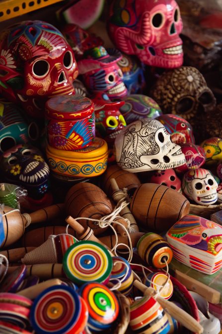 adornos tradicionales para la noche mexicana
