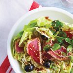 ensalada de atún y lechuga
