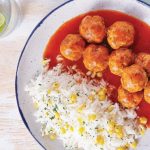 albóndigas enchipotladas