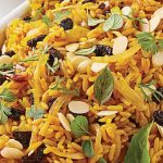 arroz amarillo con chabacano y almendra