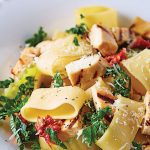 ensalada de pasta con pollo