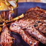 arrachera marinada con cebollitas