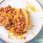 papa al horno rellena de chile con carne