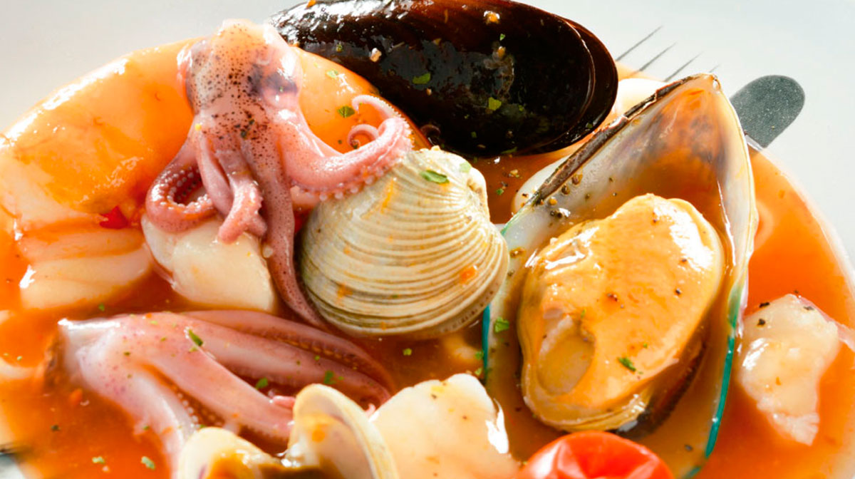 Leer paracaídas Naufragio Sopa de mariscos: prepara esta deliciosa sopa de temporada