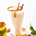 coctel de mezcal con toronja y jalapeño