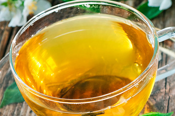 Beneficios del té de zacate de limón