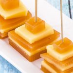 Brochetas dulces de ate de membrillo y queso