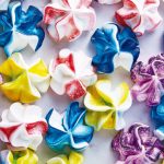 Merengues con colores unicornio