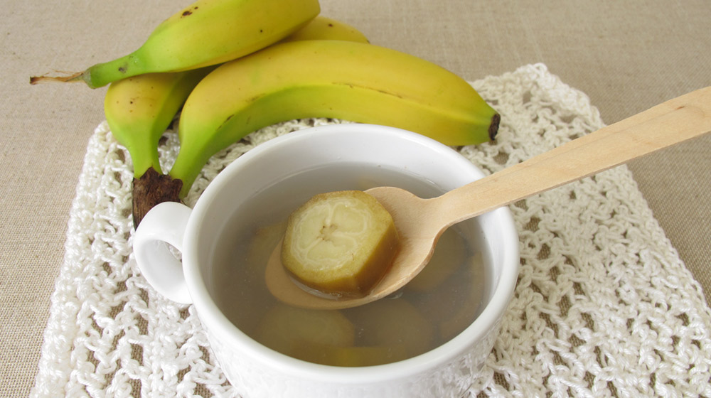 Descubre todos los beneficios del té de plátano y cómo prepararlo | Cocina  Fácil