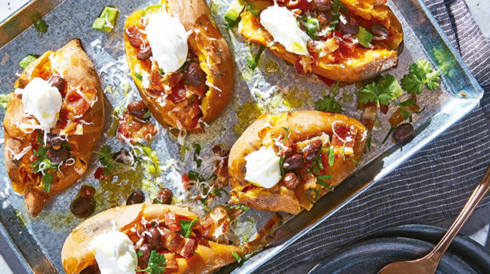 Camotes rellenos de pico de gallo