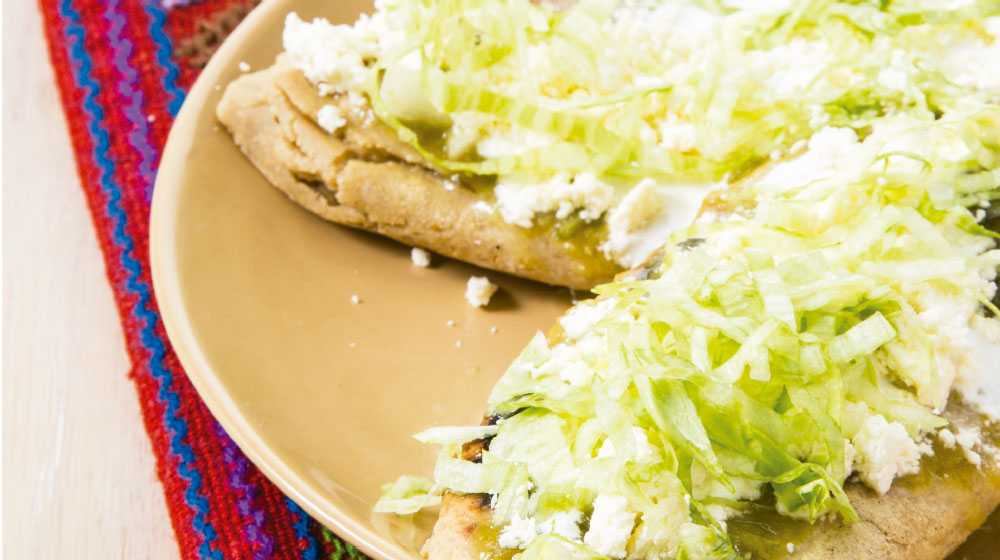 Tlacoyos receta con relleno de requesón