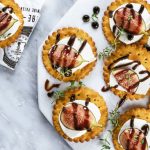 Tostaditas con queso de cabra e higos