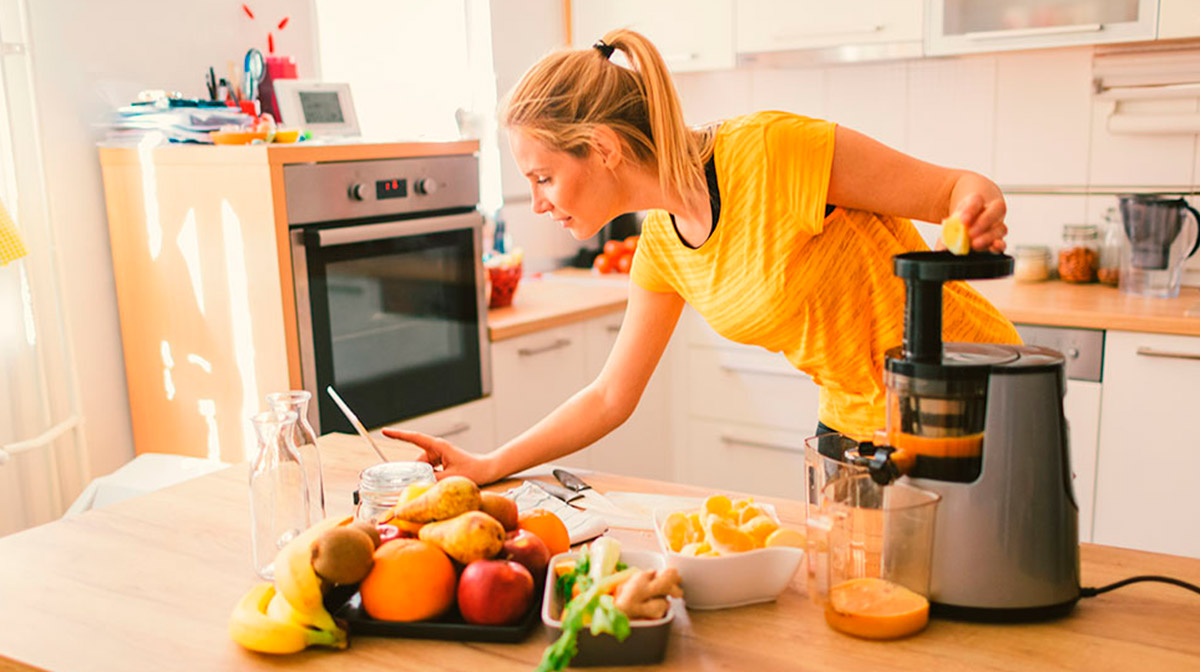 Extractor de jugos: descubre las ventajas de tener uno en casa