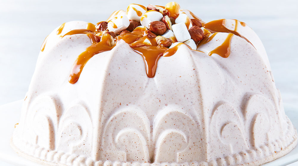 Riquísima gelatina de nuez con cajeta fácil de preparar