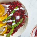 Ensalada de betabel, espárragos y rábanos