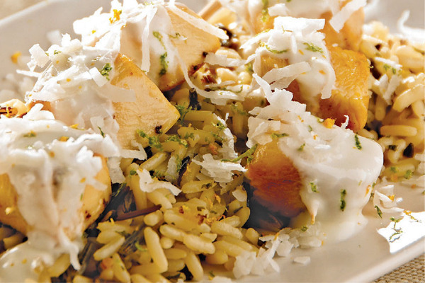 Recetas con pollo, recetas de pollo: Brochetas de pollo al coco