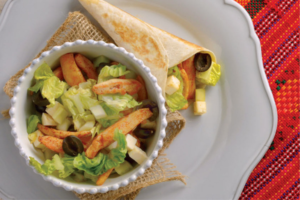 Recetas con pollo, recetas de pollo: Burrito de pollo con ensalada mediterránea