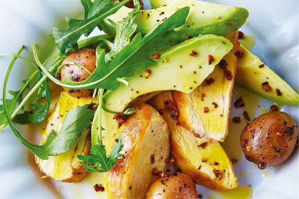 Recetas con pollo, recetas de pollo: Ensaladas de pollo rostizado con papas y aguacate