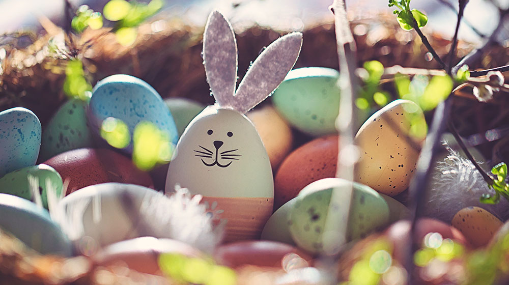 La historia de los huevos de Pascua y tips para pintarlos