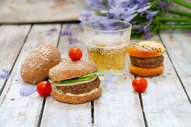 como preparar hamburguesas keto de 5 gramos de carbohidratos