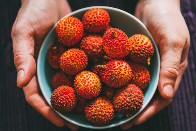 es seguro comer lichis propiedades de esta fruta subtropical