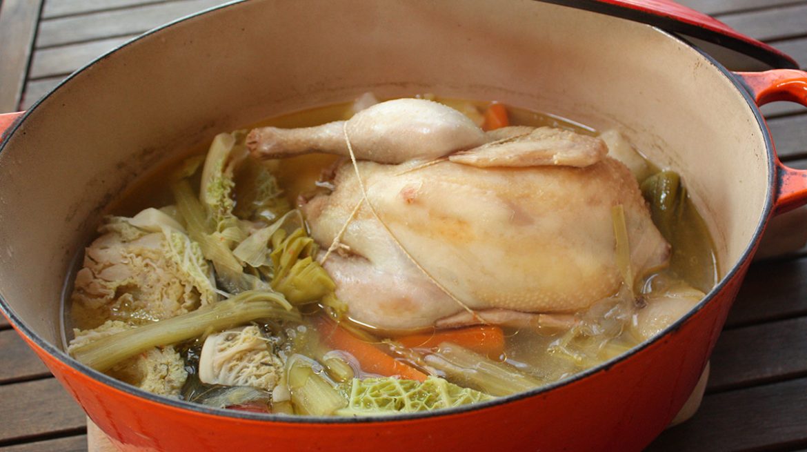 caldo de pollo calorias