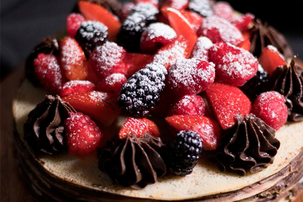Pastel de crepas de chocolate