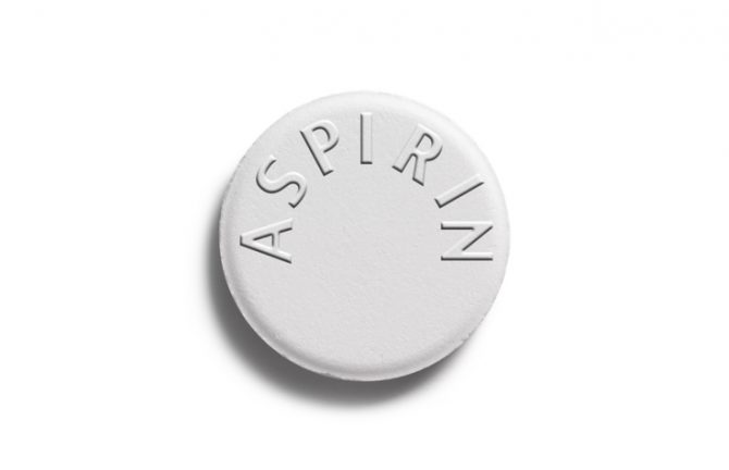 aspirina para quitar las manchas de nicotina de las manos