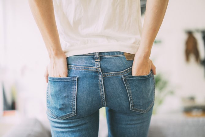 trucos caseros para que los jeans no se decoloren ni destiñan